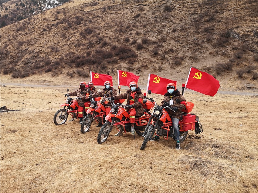 圖為黨員.jpg 圖為黨員.jpg